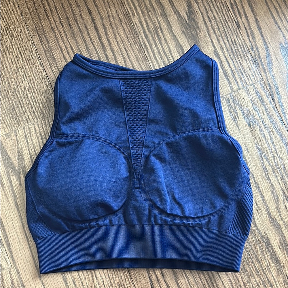 high neck sports bra